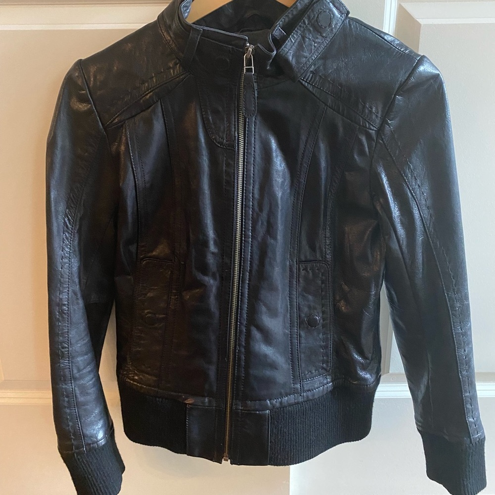 Danier like new leather jacket.
